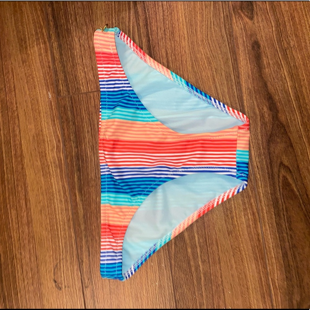 Rasins Matching Bikini Bottom to top also for sale, size small